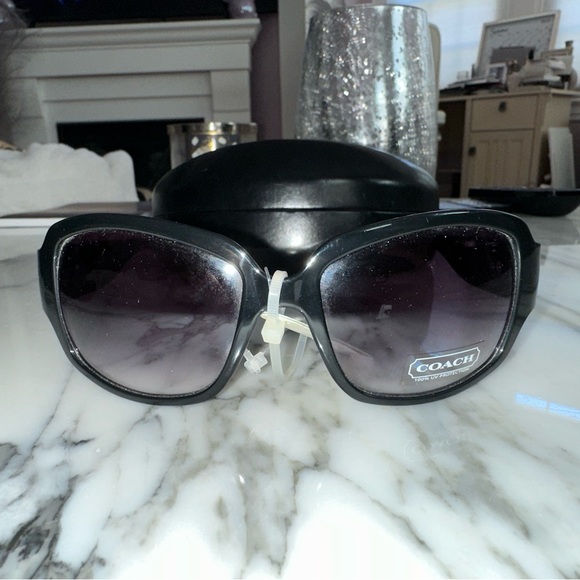 COACH SUNGLASSES - Picture 3 of 4